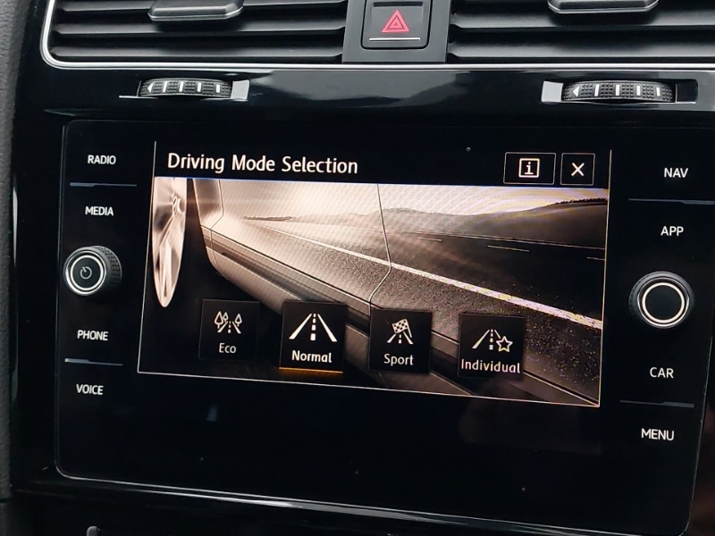 Used Volkswagen Golf 2018 for sale - 77299712: Photo 19