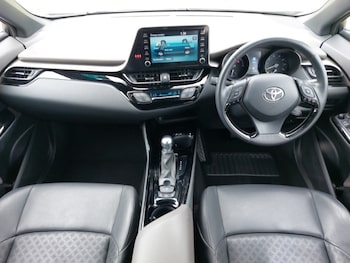 Used Toyota C-HR 2022 for sale - 79425188: Photo