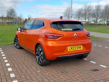 Used Renault Clio 2023 for sale - 78312181: Photo