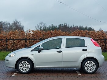 Used Fiat Punto 2017 for sale - 77881784: Photo