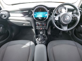 Used MINI Hatch 2021 for sale - 76108296: Photo 2