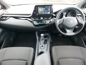 Used Toyota C-HR 2023 for sale - 78033303: Photo