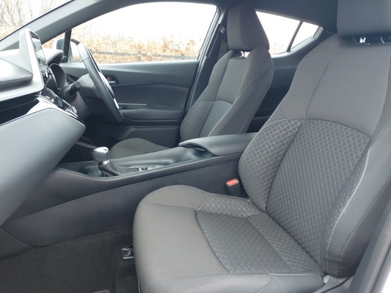 Used Toyota C-HR 2023 for sale - 78033303: Photo 5