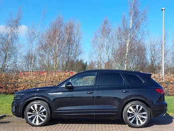 Used Volkswagen Touareg 2021 for sale - 77717221: Photo