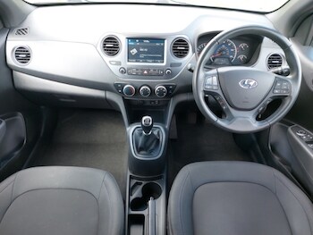 Used Hyundai i10 2018 for sale - 78478534: Photo