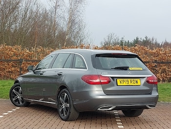 Used Mercedes-Benz C Class 2019 for sale - 77736707: Photo