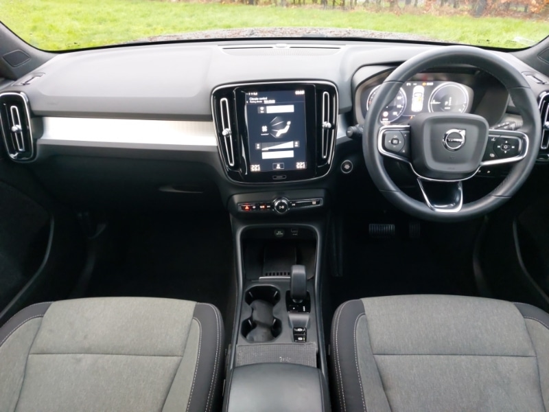 Used Volvo XC40 2022 for sale - 76763643: Photo 2