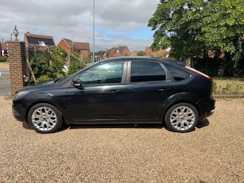 Used Ford Focus 2010 for sale - 78980722: Photo