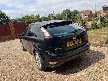 Used Ford Focus 2010 for sale - 78980722: Photo