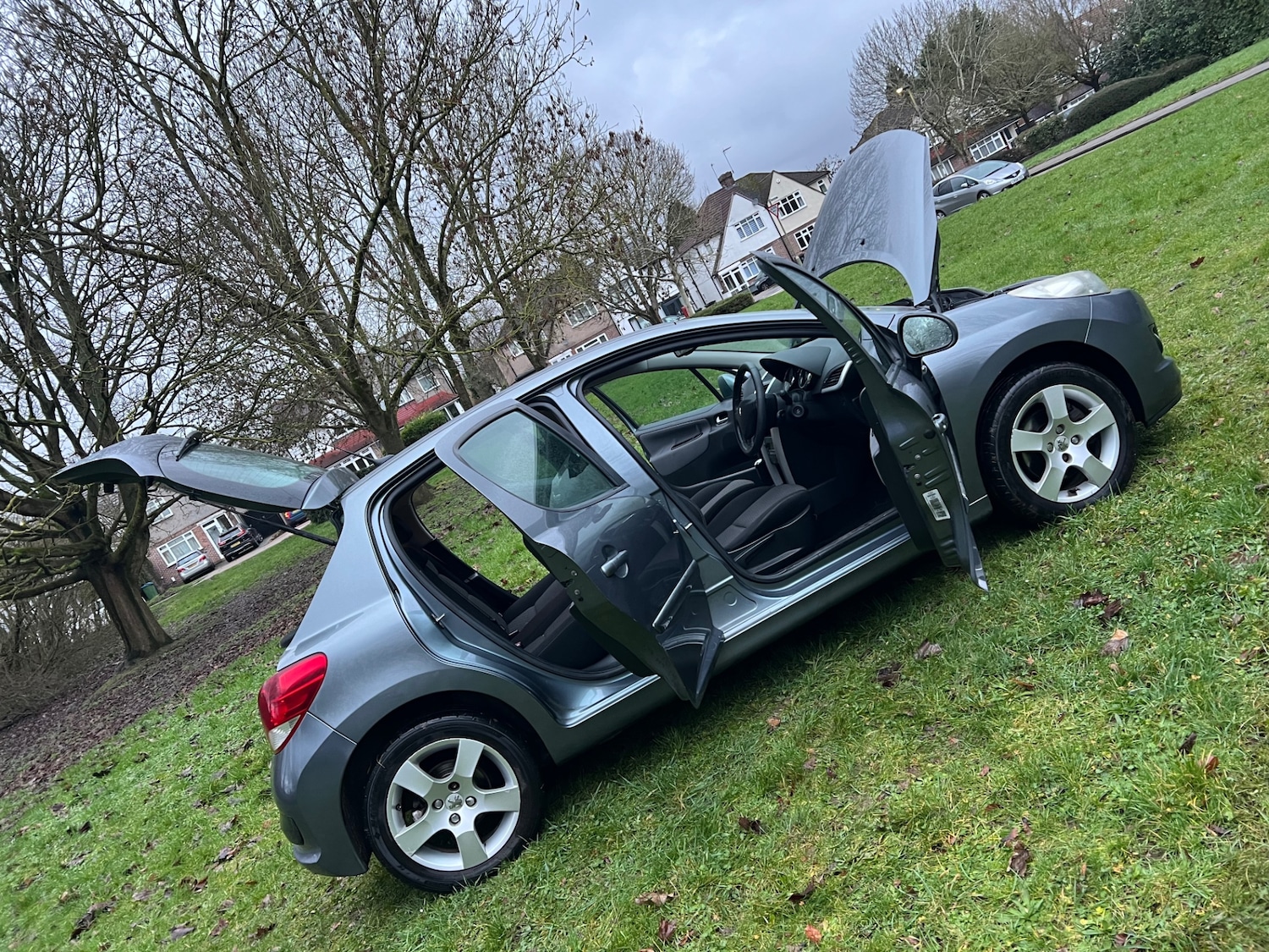 Used Peugeot 207 2009 for sale - 77508951: Photo 30