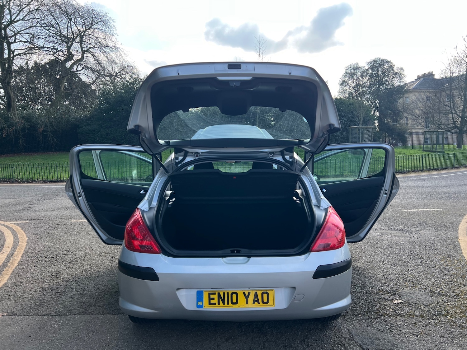 Used Peugeot 308 2010 for sale - 77802624: Photo 21