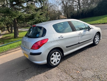Used Peugeot 308 2010 for sale - 77802624: Photo