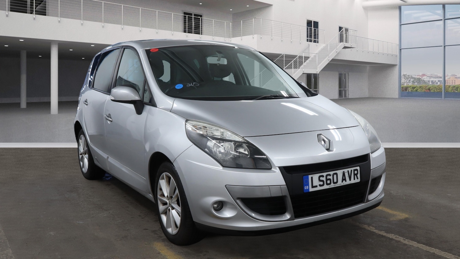 Used Renault Scenic 2010 for sale - 77073840: Photo 2