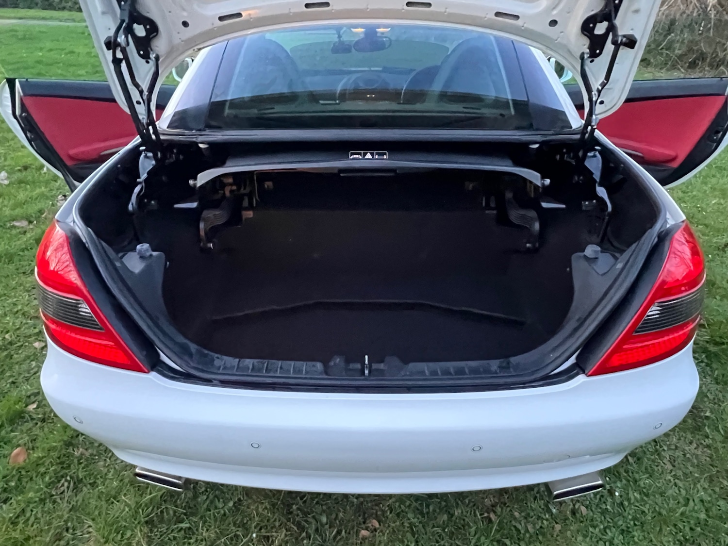 Used Mercedes-Benz SLK 2009 for sale - 77743192: Photo 30