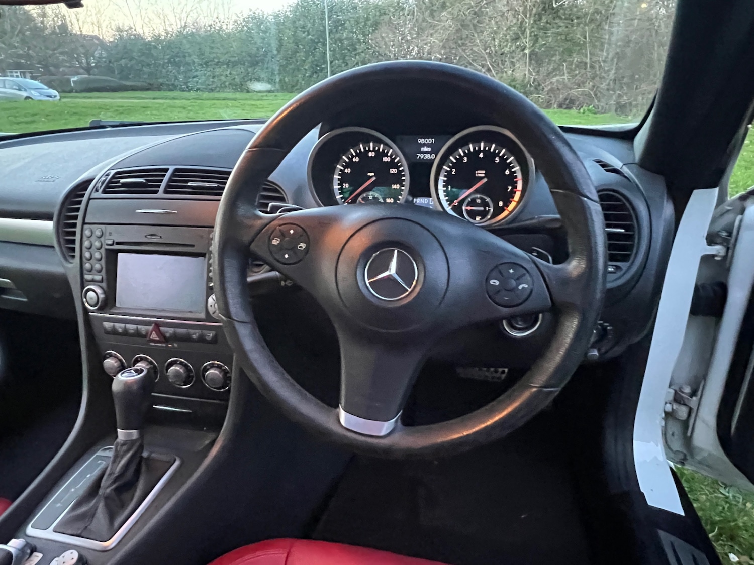 Used Mercedes-Benz SLK 2009 for sale - 77743192: Photo 32