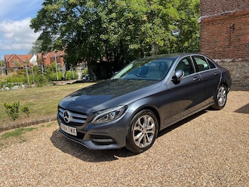 Used Mercedes-Benz C-Class 2014 for sale - 76035517: Photo