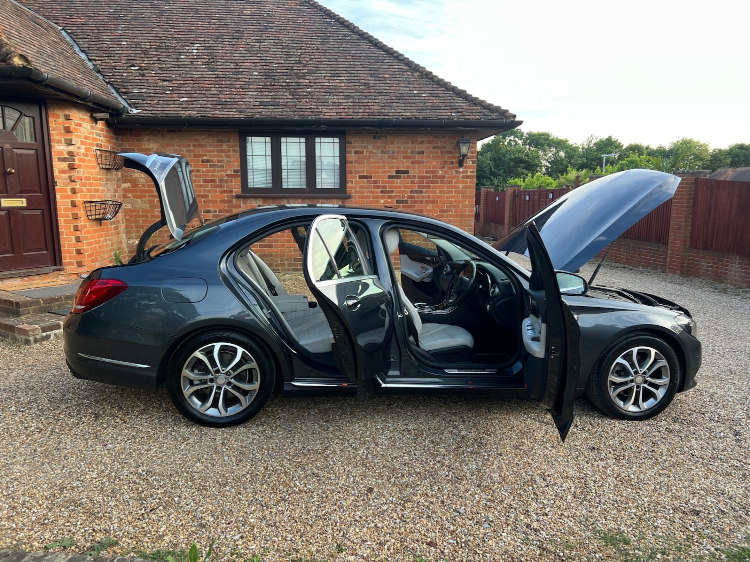 Used Mercedes-Benz C Class 2014 for sale - 76035517: Photo 6