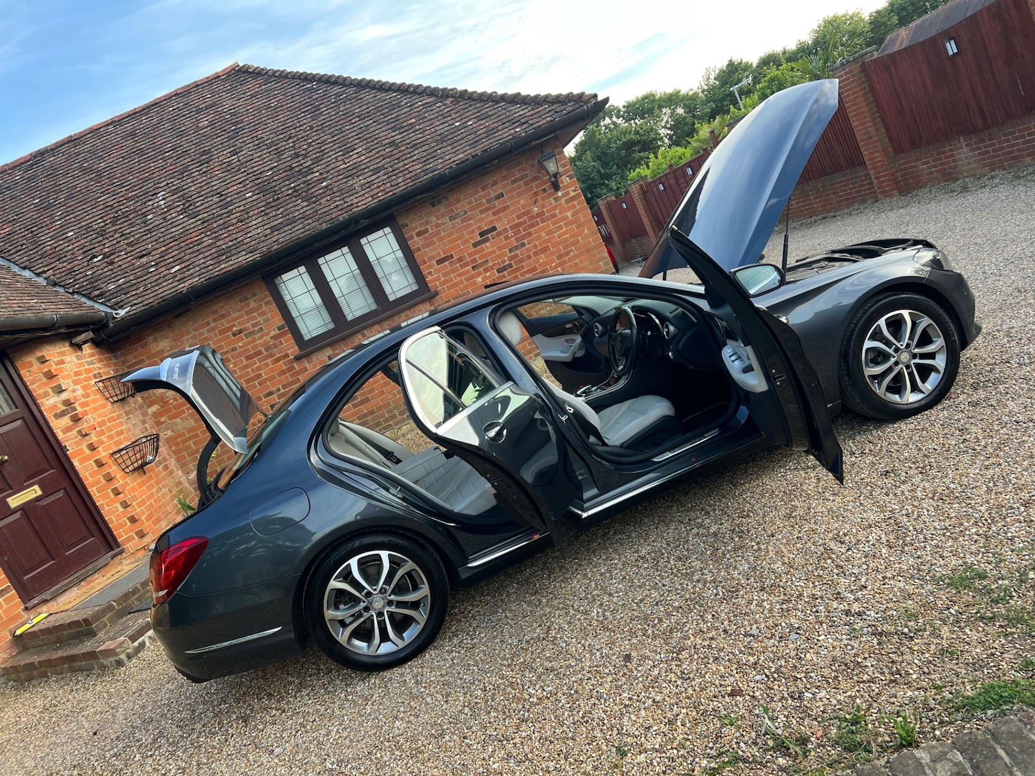 Used Mercedes-Benz C Class 2014 for sale - 76035517: Photo 8