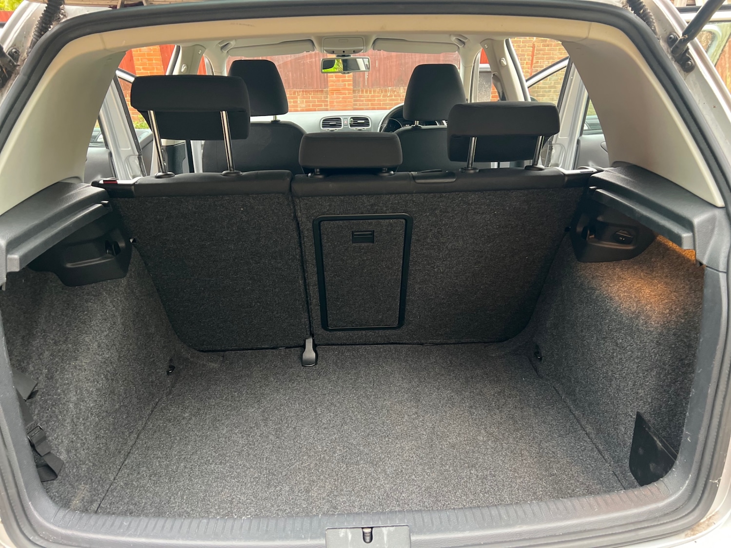 Used Volkswagen Golf 2011 for sale - 76316958: Photo 12