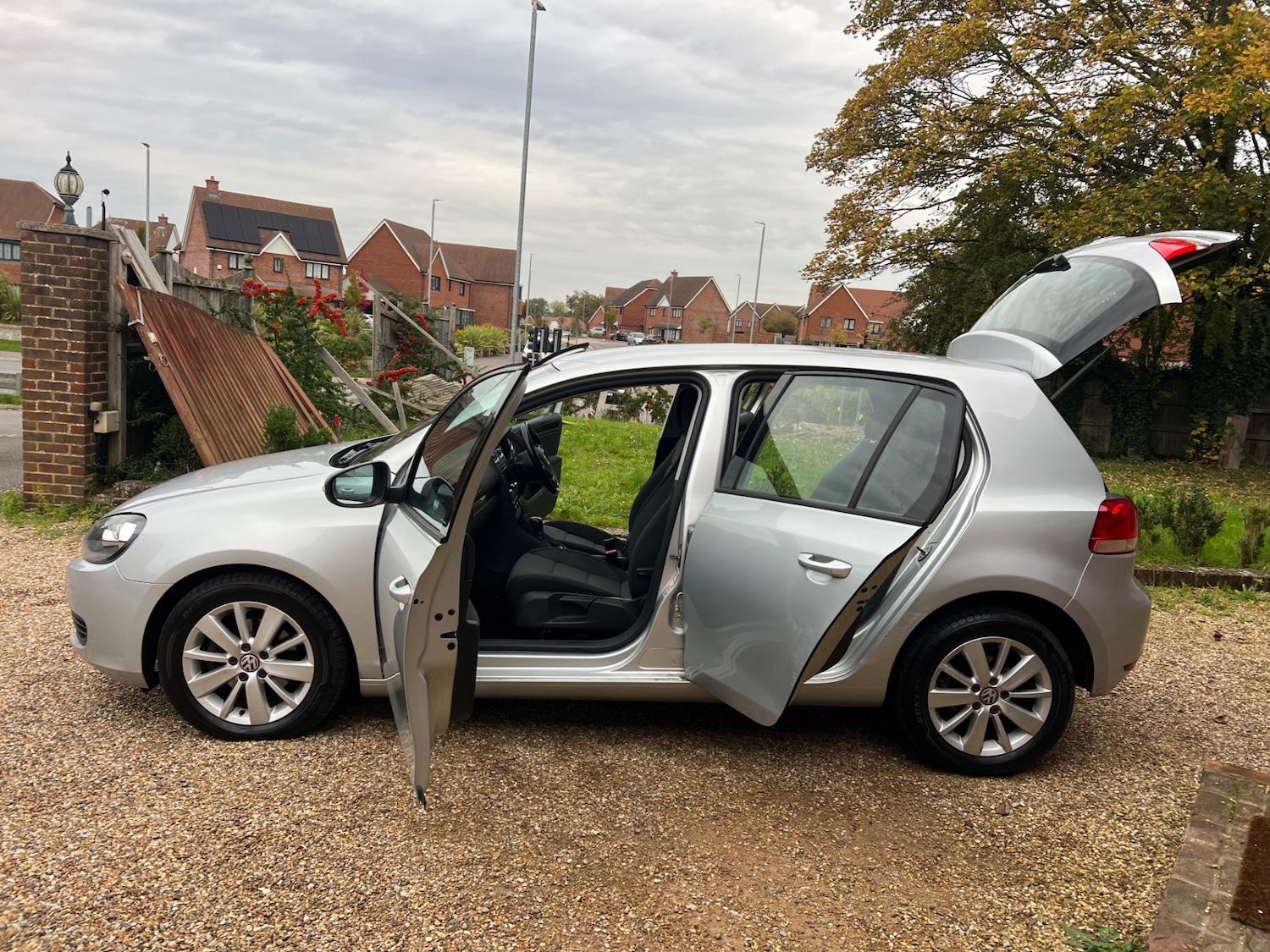 Used Volkswagen Golf 2011 for sale - 76316958: Photo 17