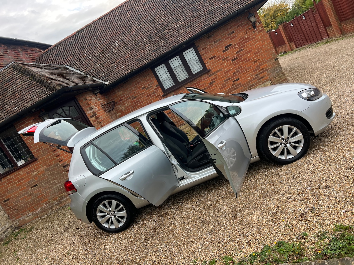 Used Volkswagen Golf 2011 for sale - 76316958: Photo 20