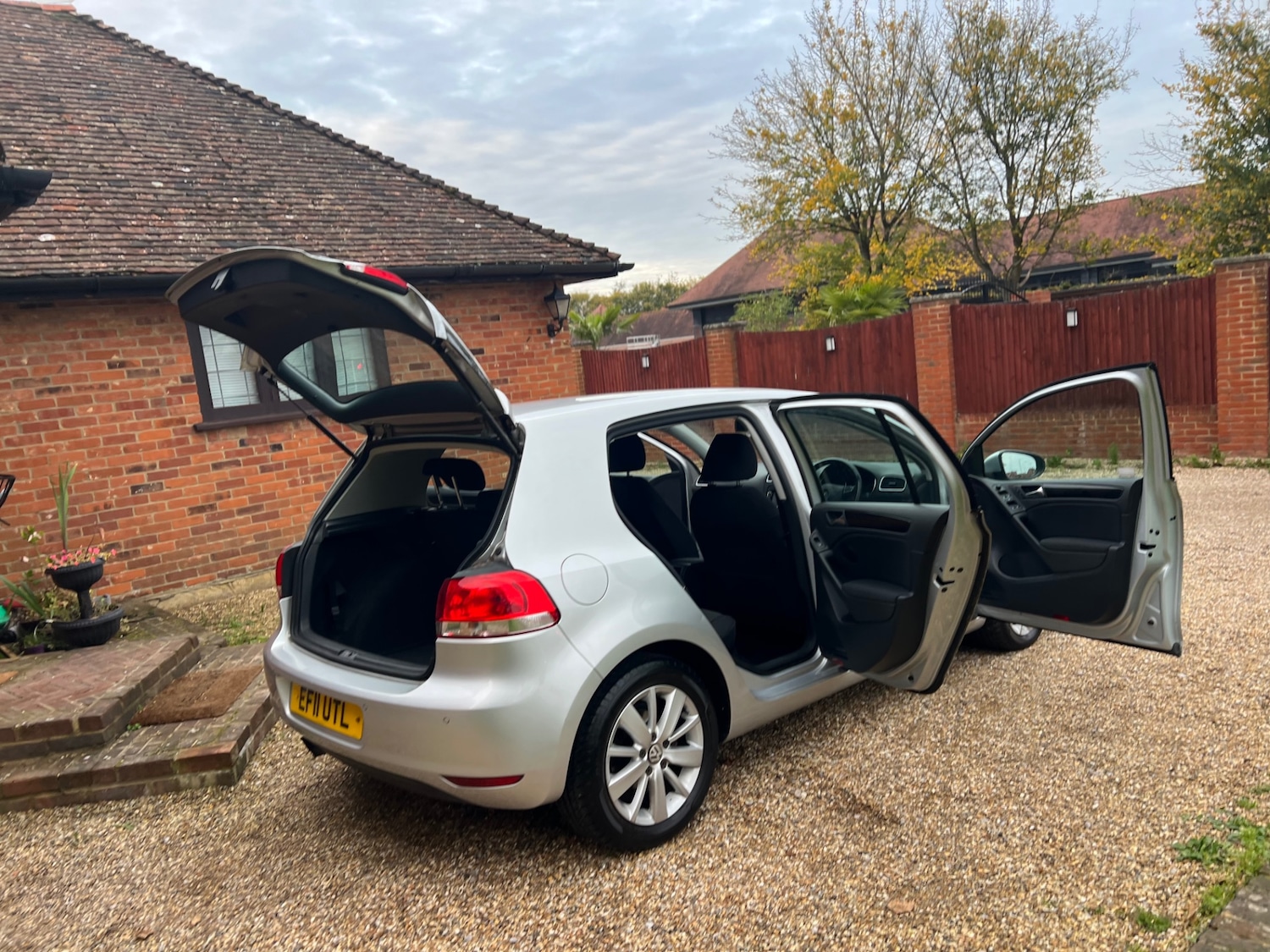 Used Volkswagen Golf 2011 for sale - 76316958: Photo 23