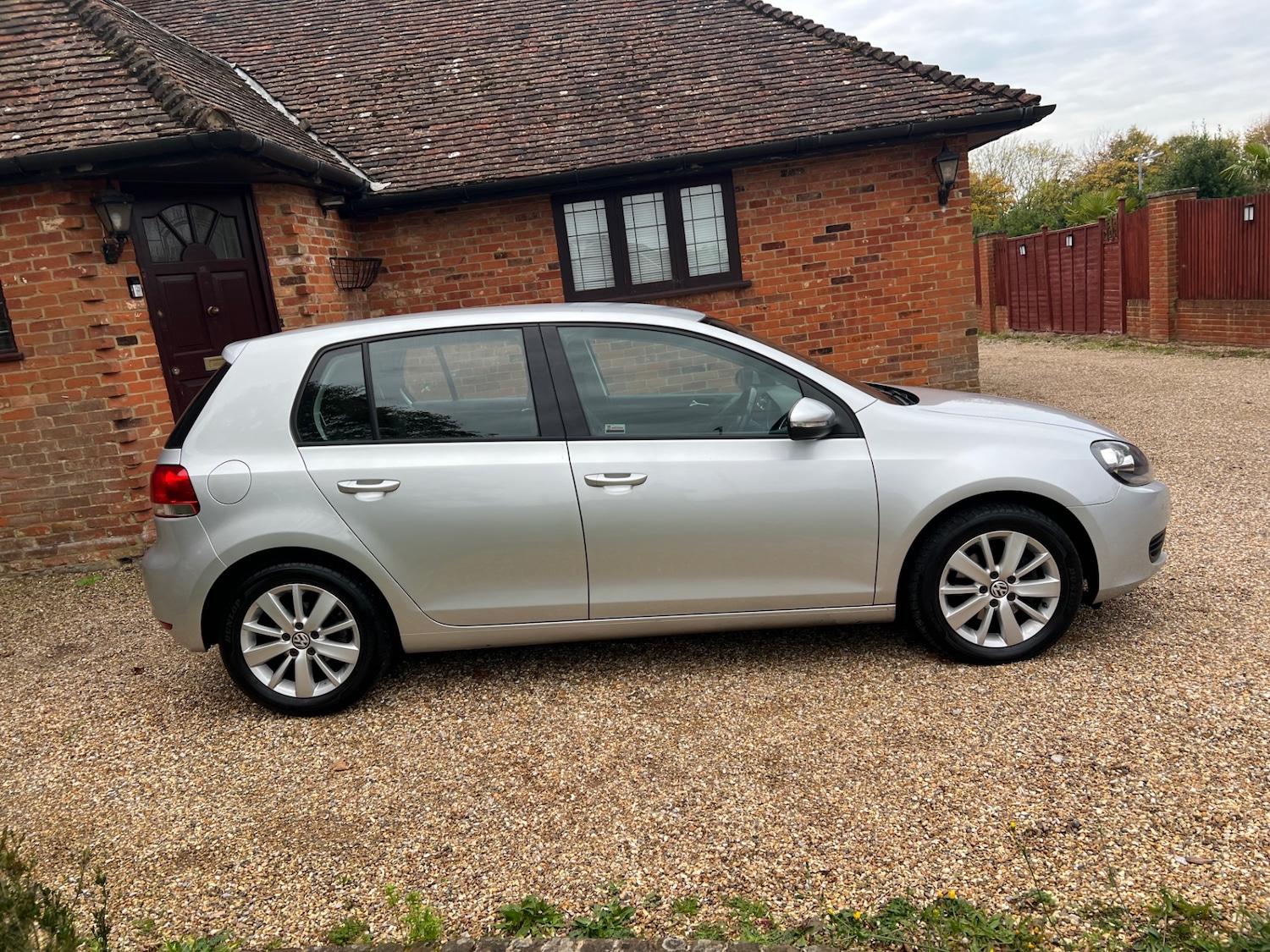 Used Volkswagen Golf 2011 for sale - 76316958: Photo 3