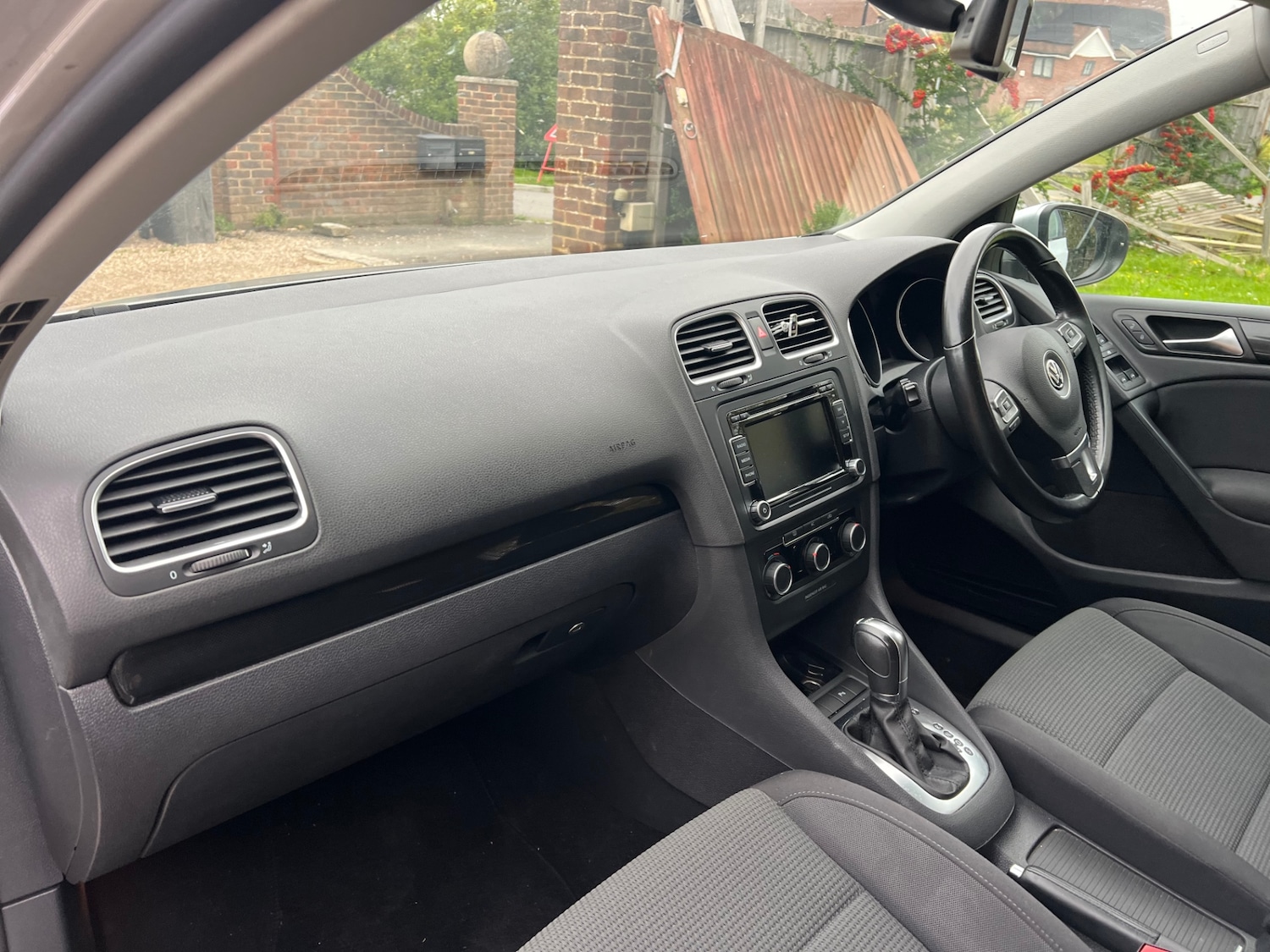 Used Volkswagen Golf 2011 for sale - 76316958: Photo 9