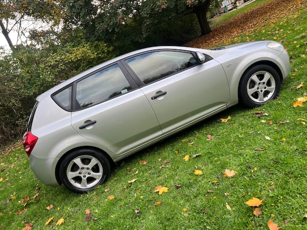 Used Kia Ceed 2008 for sale - 76334196: Photo 32