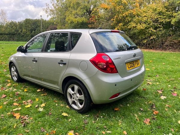 Used Kia Ceed 2008 for sale - 76334196: Photo 5