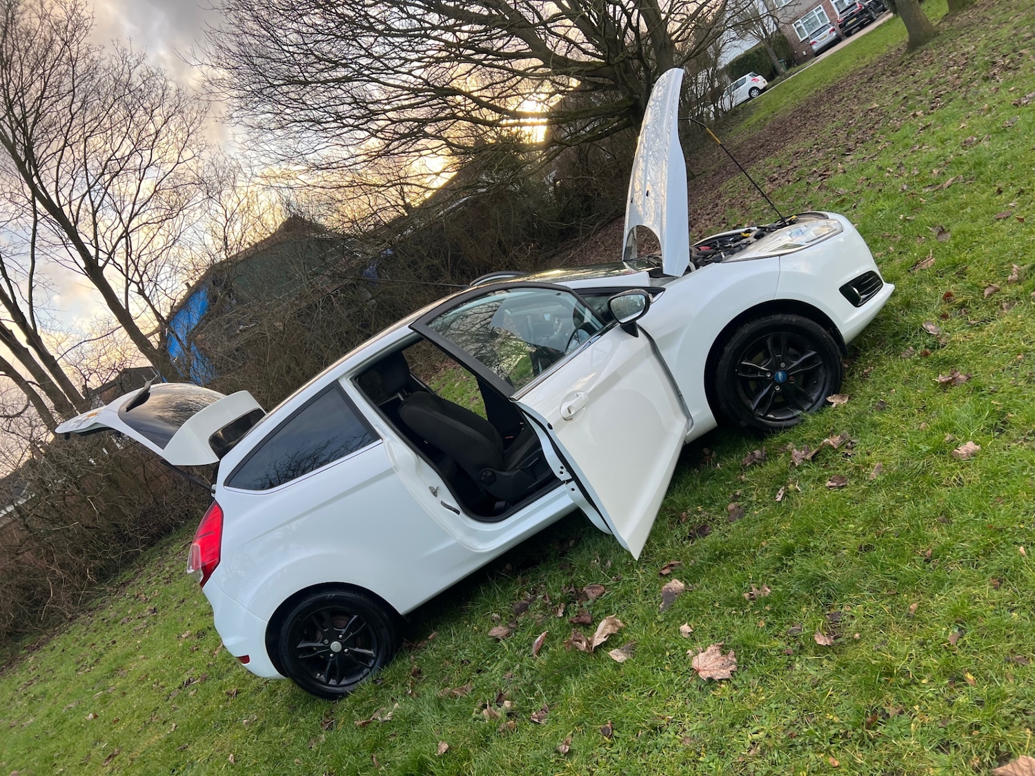 Used Ford Fiesta 2015 for sale - 77228528: Photo 28