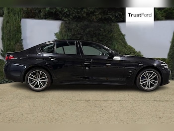 Used BMW 5 Series 2021 for sale - 77381592: Photo