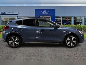 Used Ford Focus 2023 for sale - 76162001: Photo 3