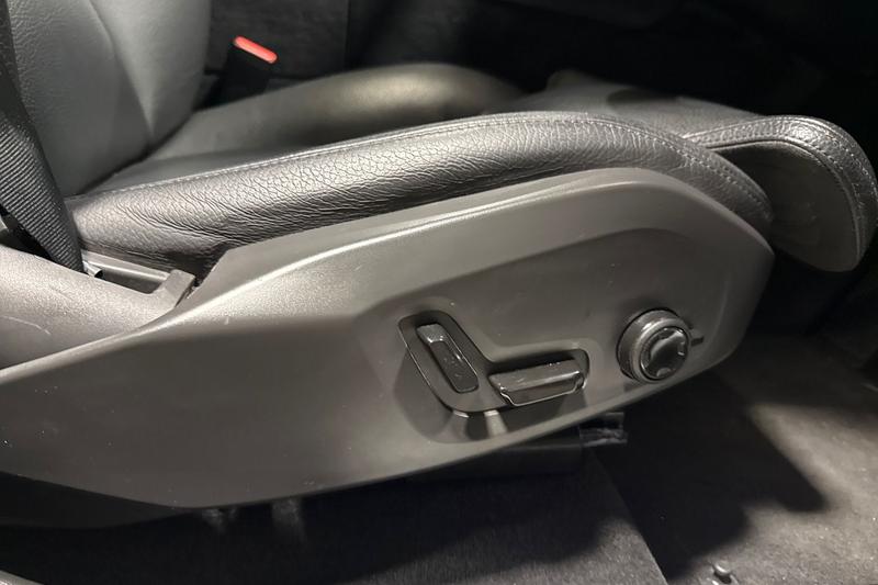 Used Volvo XC60 2023 for sale - 76452949: Photo 30