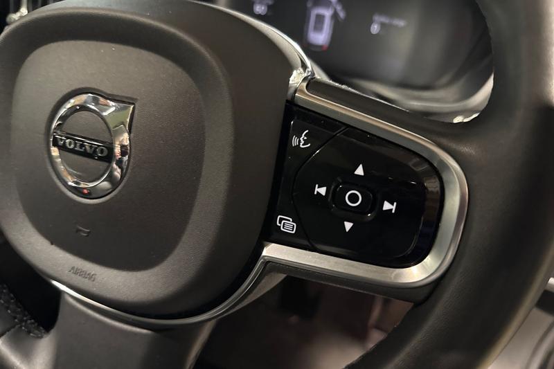 Used Volvo XC60 2023 for sale - 76452949: Photo 33