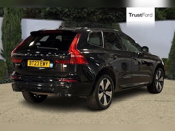 Used Volvo XC60 2023 for sale - 76452949: Photo