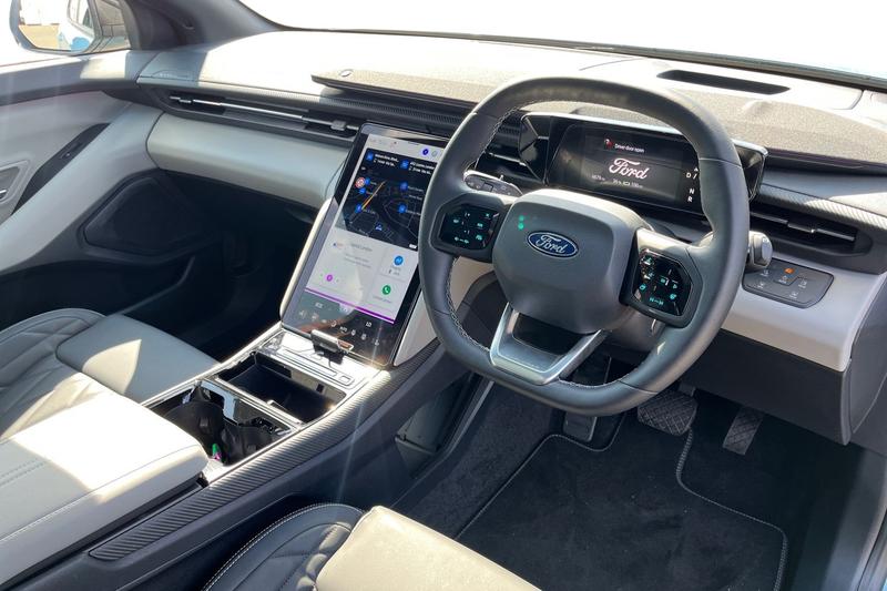 Used Ford Explorer 2024 for sale - 76234824: Photo 9