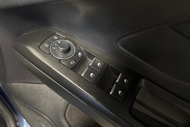 Used Ford Focus 2023 for sale - 77961901: Photo 16