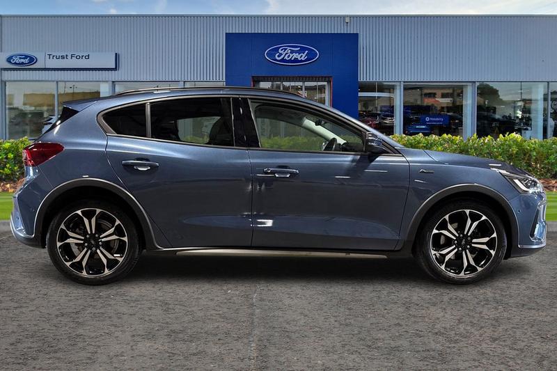 Used Ford Focus 2023 for sale - 77961901: Photo 3