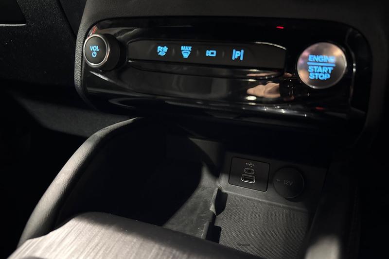 Used Ford Kuga 2025 for sale - 77326891: Photo 35