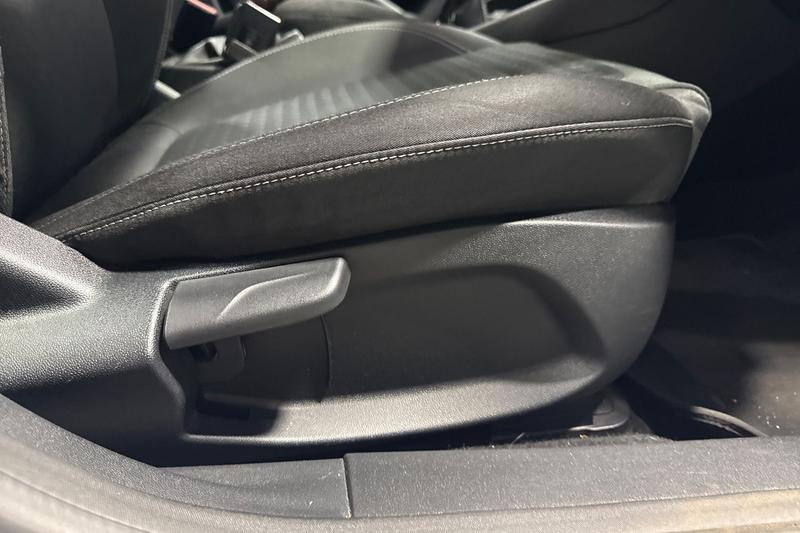 Used Ford Fiesta 2017 for sale - 77951279: Photo 27