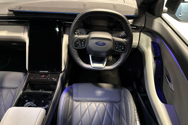 Used Ford Explorer 2025 for sale - 77813059: Photo 11