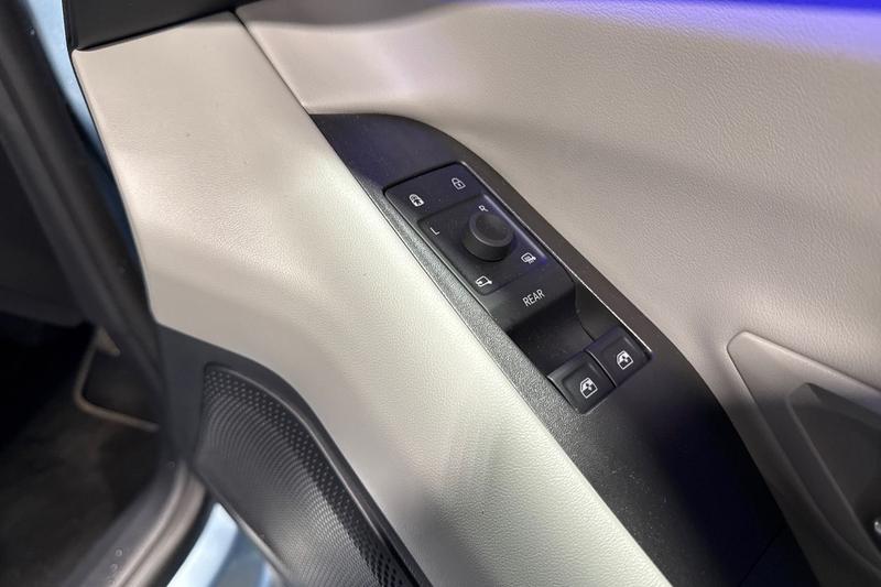 Used Ford Explorer 2025 for sale - 77813059: Photo 16