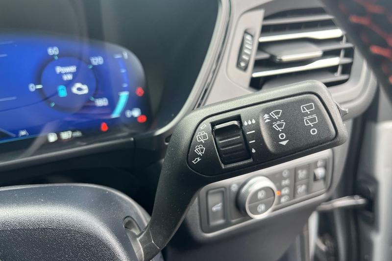 Used Ford Kuga 2023 for sale - 76382292: Photo 15