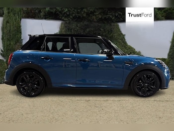 Used MINI Hatch 2022 for sale - 75995329: Photo