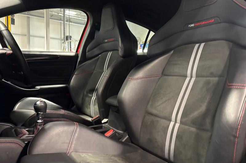 Used Ford Focus 2023 for sale - 76500644: Photo 19