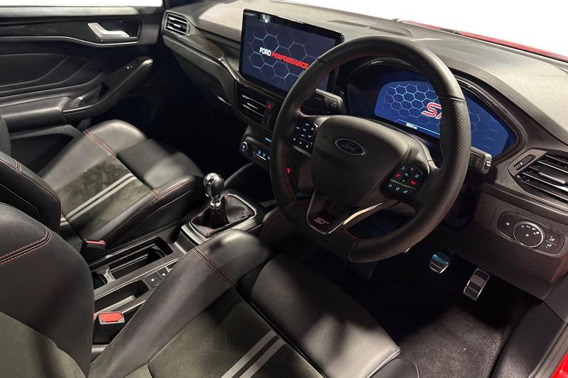 Used Ford Focus 2023 for sale - 76500644: Photo 9