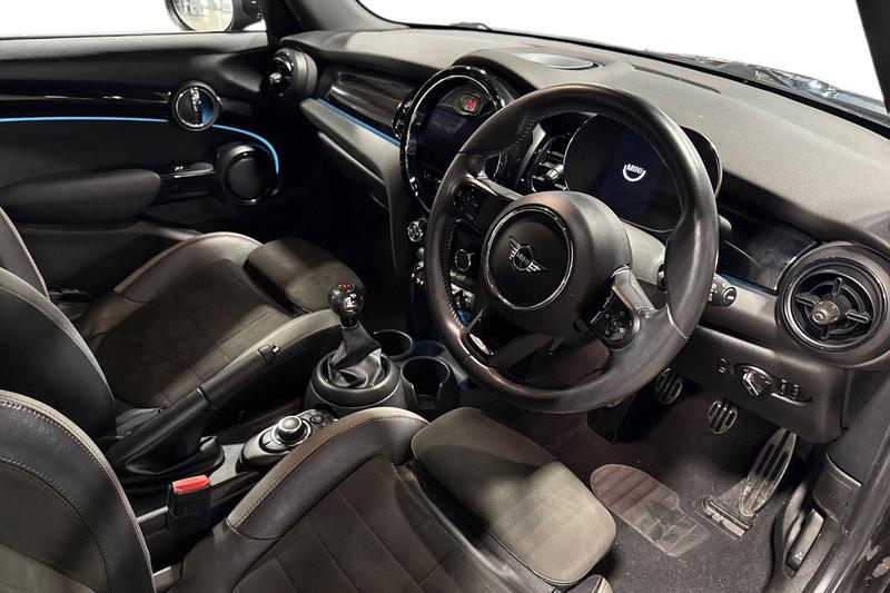 Used MINI Hatch 2021 for sale - 77157325: Photo 9