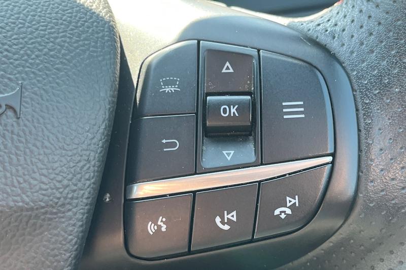 Used Ford Kuga 2020 for sale - 76553848: Photo 43