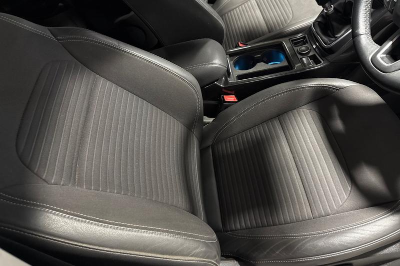 Used Ford Kuga 2018 for sale - 76960981: Photo 29